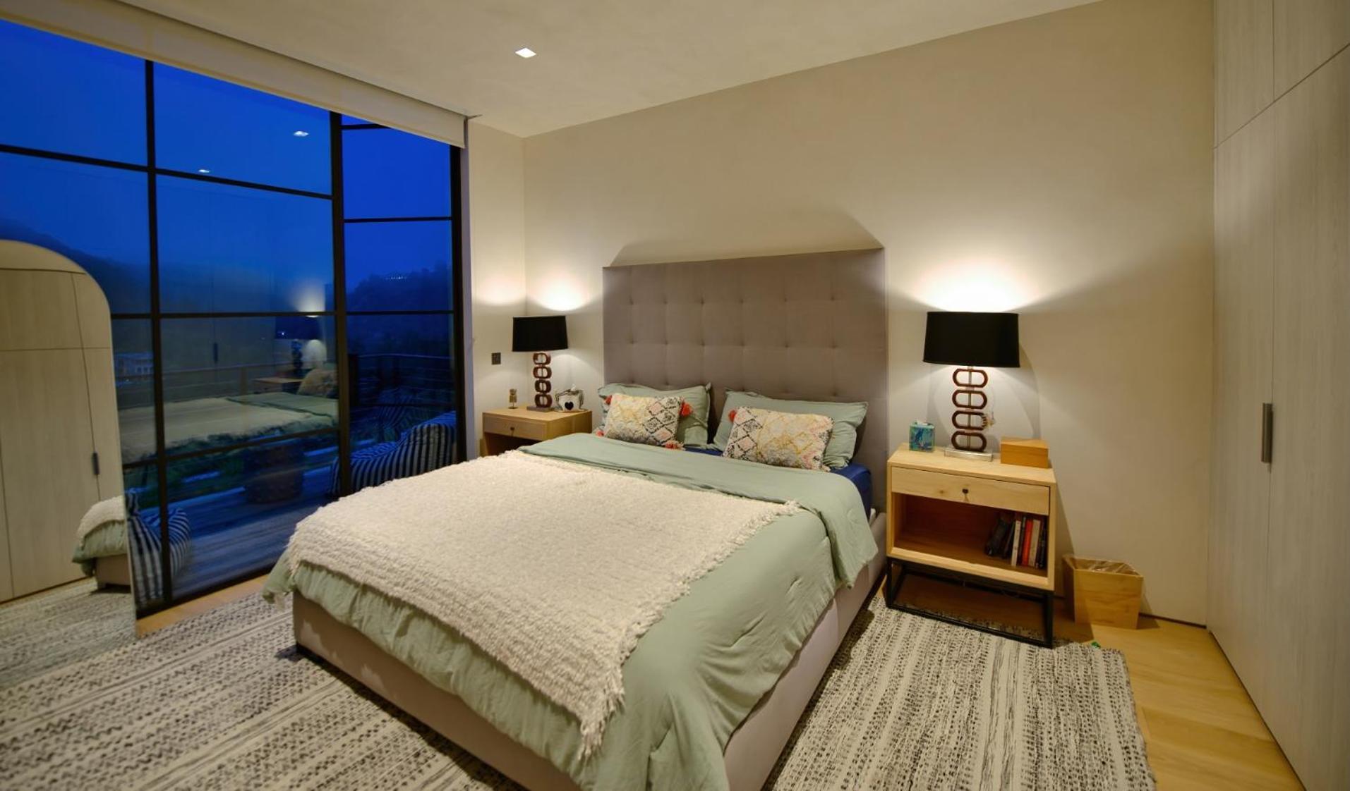 Modi Nochi Villa Los Angeles